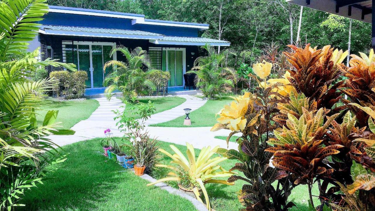 The Herbal Khao Lak Exterior foto
