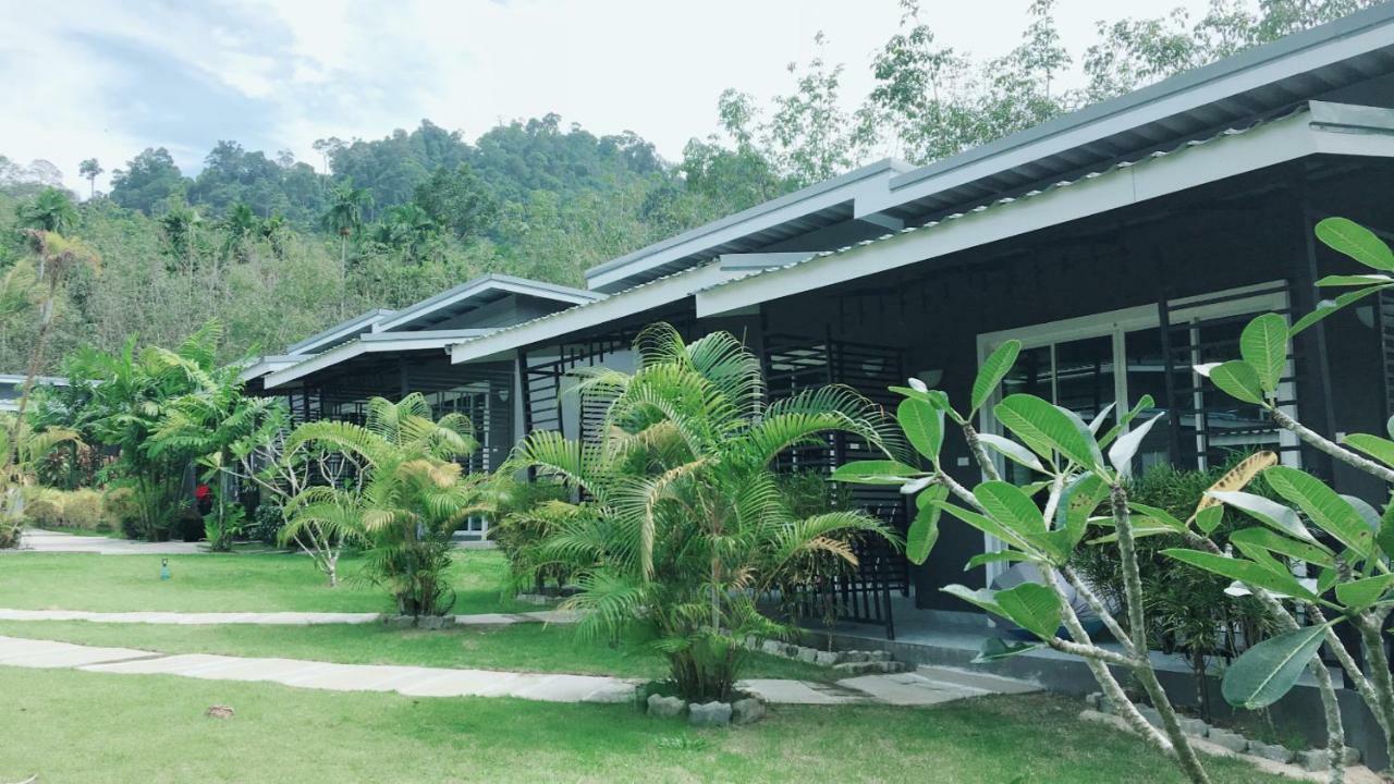 The Herbal Khao Lak Exterior foto