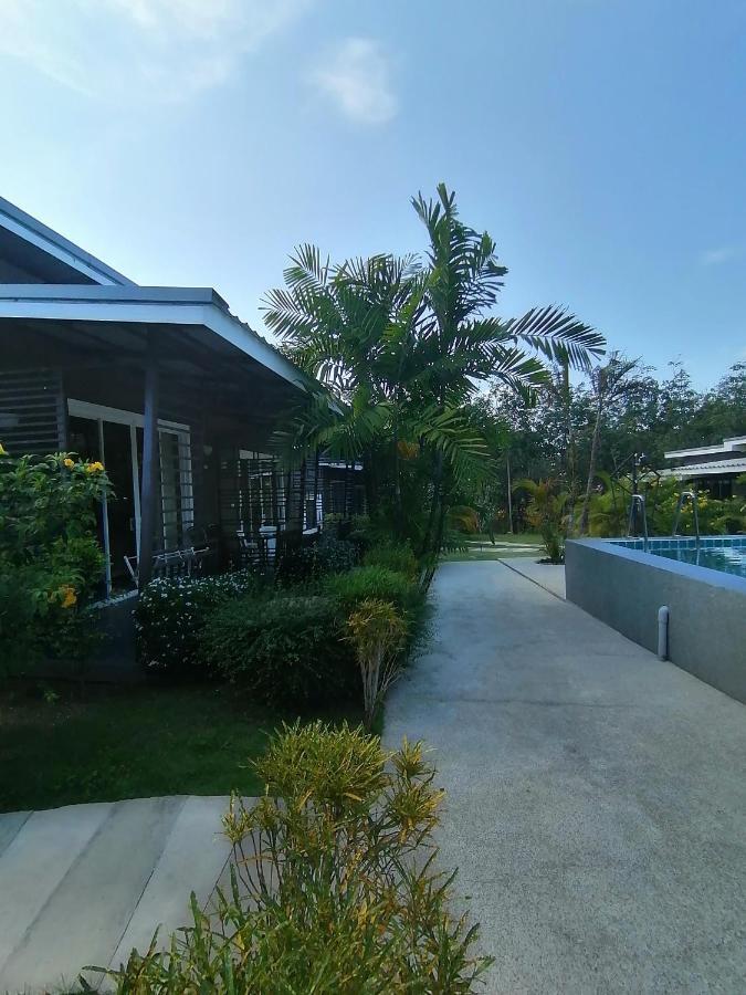 The Herbal Khao Lak Exterior foto